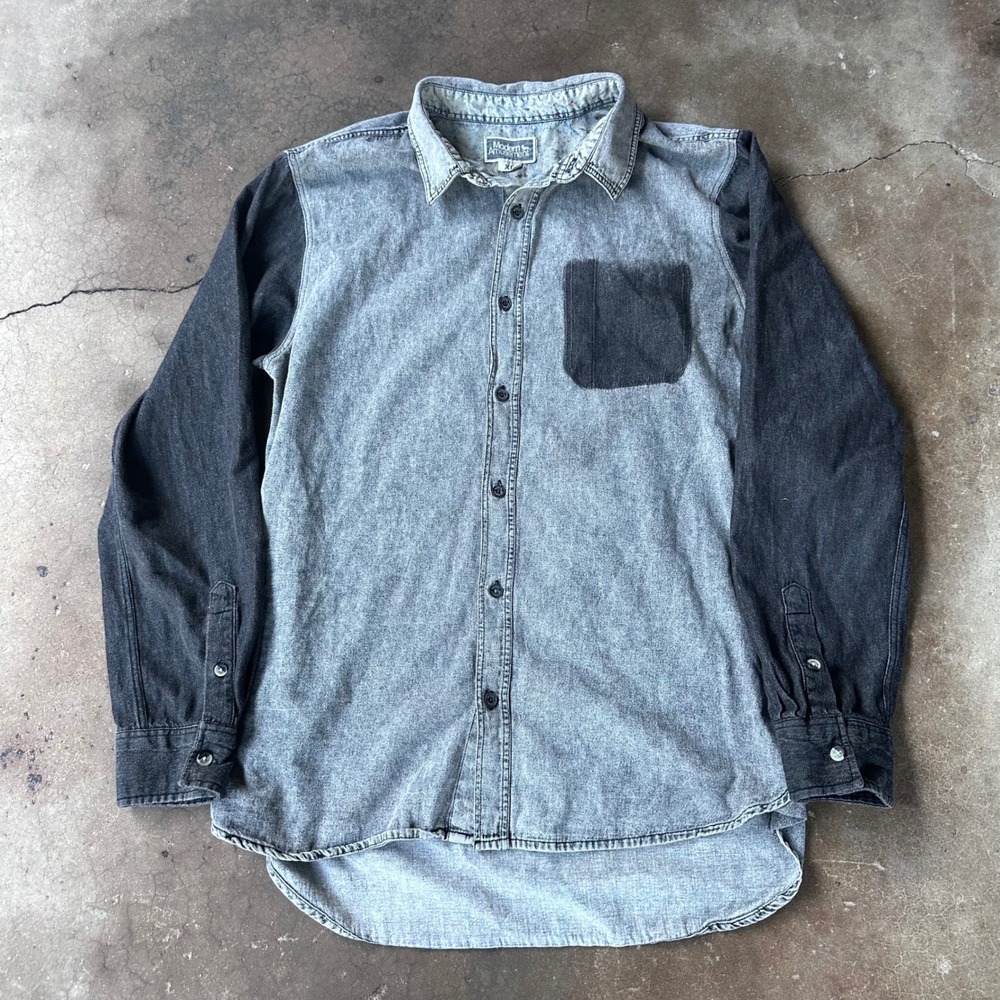 Modern Amusement Denim Shirt Womens XL Gray Acid Wash Two Tone Long Sleeve
